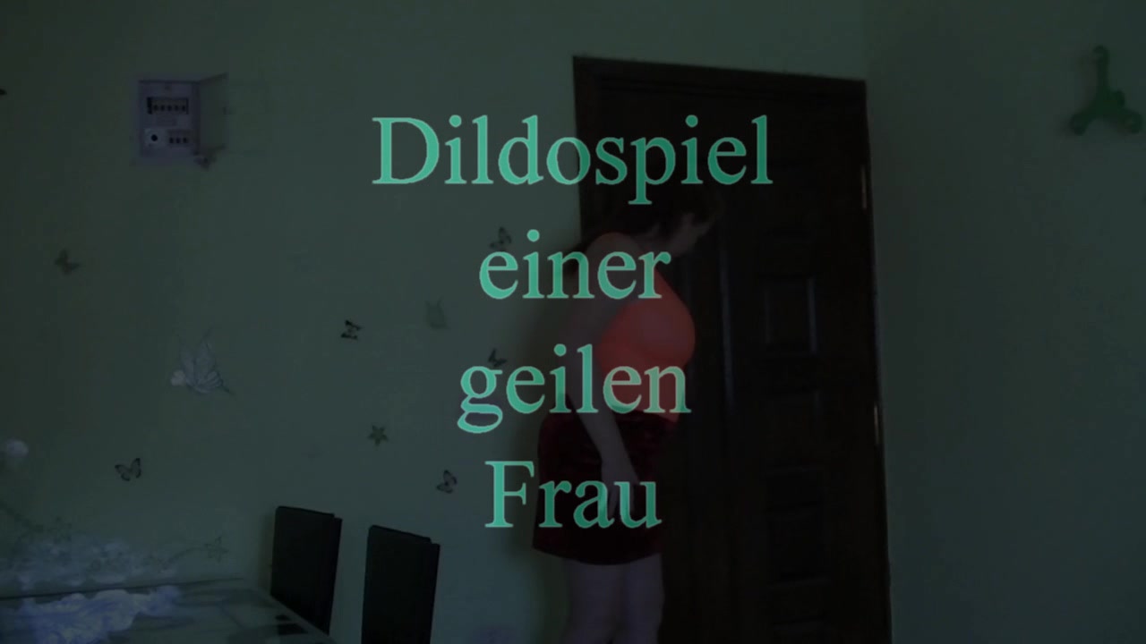 dildospiele einer geilen Frau